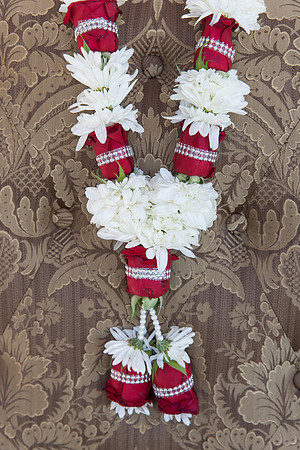 beautiful indian family little butterfly babyshower pooja parth-386