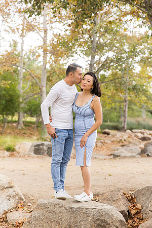 outdoor family photo in irvine by orange county wedding photographer tram bill (91)