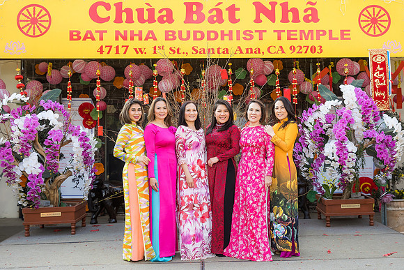 lunar new year viet tet photo orange county los angeles temecula riverside wedding photographer (11)