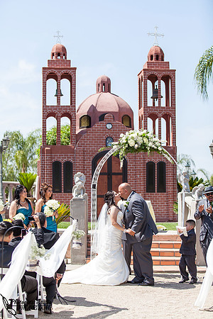 Wedding Photos at Hacienda Los Agaves by Menifee, Murrieta Wedding Photographer