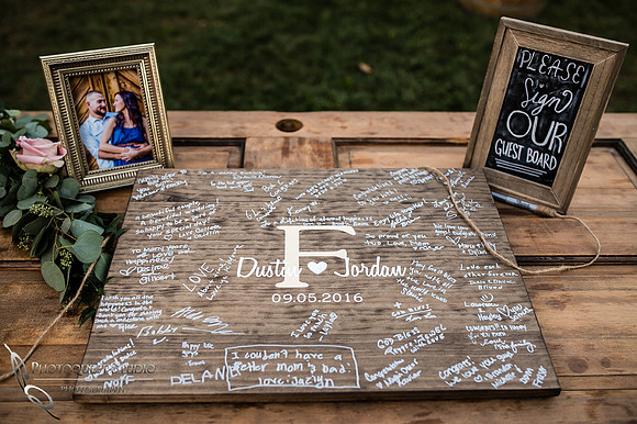 Wedding photo at Lake Oak Meadows, Temecula Winery by Photographer of Photoquest Studio