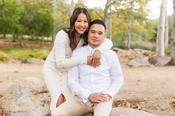 outdoor family photo in irvine by orange county wedding photographer tram bill (115)