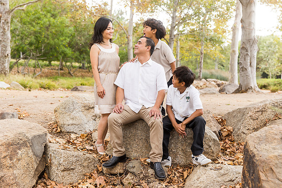outdoor family photo in irvine by orange county wedding photographer tram bill (54)