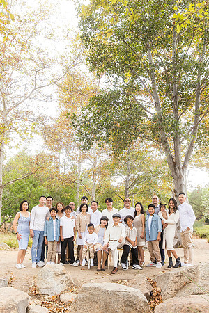 outdoor family photo in irvine by orange county wedding photographer tram bill (40)