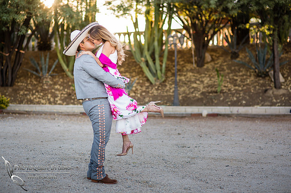 hold me and kiss me by wedding photographer in temecula