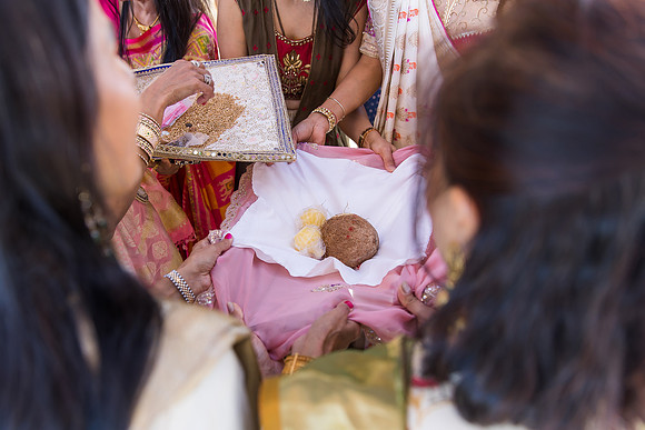 beautiful indian family little butterfly babyshower pooja parth-302