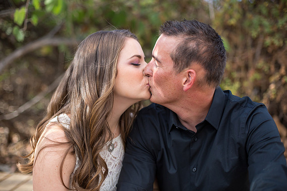 Southern California Engagement with nature in fall Photos in Fallbrook, San Diego by Temecula Winery Wedding Photographer, Sarah & Shawn