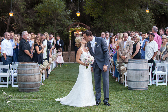 Lauren & Brett Wedding at Temecula Creek Inn byTemecula Wedding Photographers of Photoquest Studio.