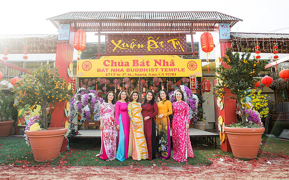 lunar new year viet tet photo orange county los angeles temecula riverside wedding photographer (9)