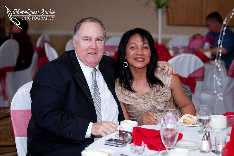 http://embassysuites1.hilton.com/en_US/es/hotel/LAXANES-Embassy-Suites-Anaheim-North-California/index.do