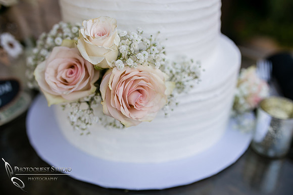 Wedding photo at Lake Oak Meadows, Temecula Winery by Photographer of Photoquest Studio