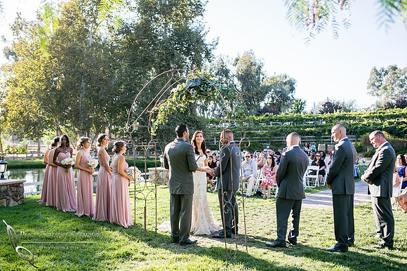 Wedding photo at Lake Oak Meadows, Temecula Winery by Photographer of Photoquest Studio
