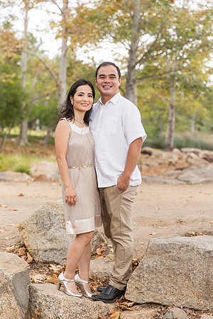 outdoor family photo in irvine by orange county wedding photographer tram bill (183)