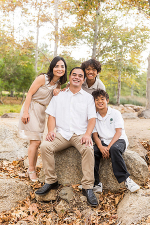 outdoor family photo in irvine by orange county wedding photographer tram bill (55)