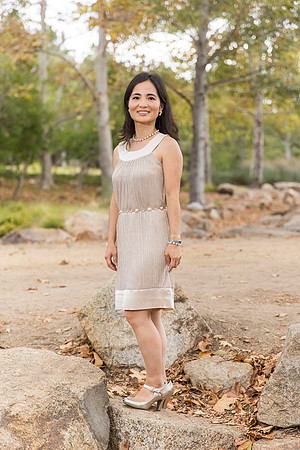 outdoor family photo in irvine by orange county wedding photographer tram bill (177)