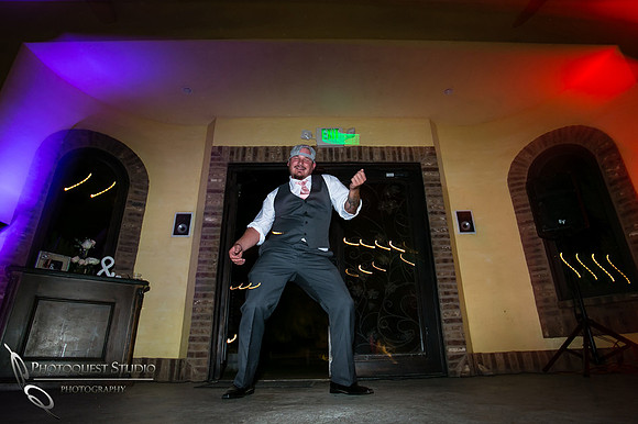 Wedding photo at Lake Oak Meadows, Temecula Winery by Photographer of Photoquest Studio