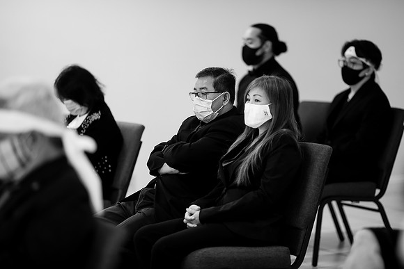 Hien's Mom Funeral-B&W (364)