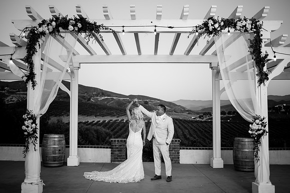 Leoness Temecula Winery Wedding by Orange County Photographer, Leatha & Mark-327