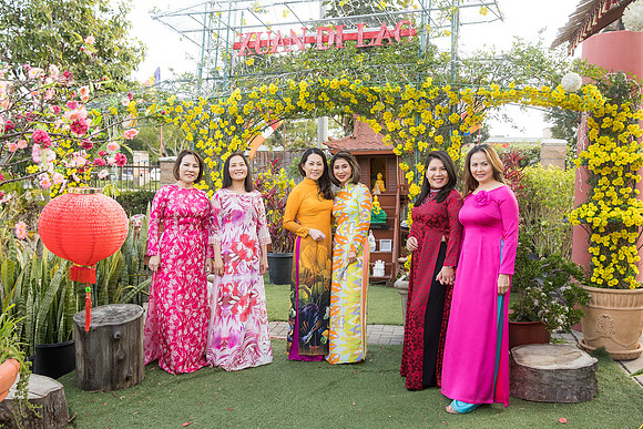lunar new year viet tet photo orange county los angeles temecula riverside wedding photographer (1)