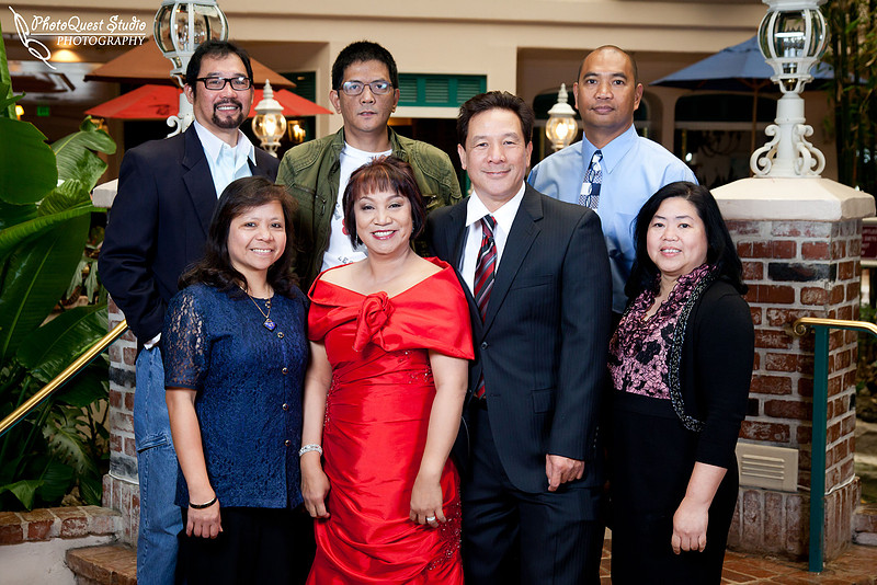 http://embassysuites1.hilton.com/en_US/es/hotel/LAXANES-Embassy-Suites-Anaheim-North-California/index.do