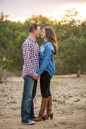 Southern California Engagement with nature in fall Photos in Fallbrook, San Diego by Temecula Winery Wedding Photographer, Sarah & Shawn