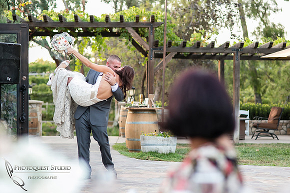 Wedding photo at Lake Oak Meadows, Temecula Winery by Photographer of Photoquest Studio