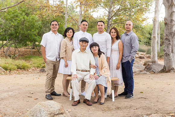 outdoor family photo in irvine by orange county wedding photographer tram bill (187)