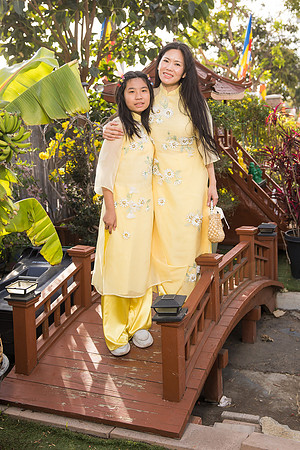 mother and daughter lunar new year viet tet photo orange county los angeles wedding photographer-50