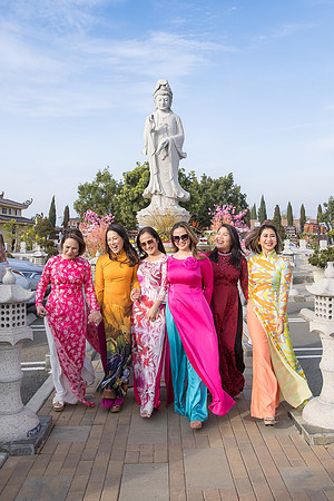 lunar new year viet tet photo orange county los angeles temecula riverside wedding photographer (28)