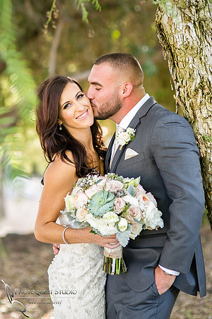 Wedding photo at Lake Oak Meadows, Temecula Winery by Photographer of Photoquest Studio
