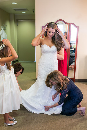 Beautiful wedding at Wiens Family Cellars Temecula Winery - Sarah & Shawn